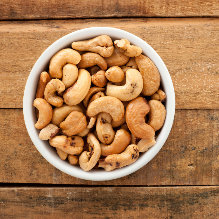 Salty roasted premium cashews for crunche